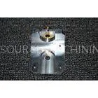 Hollow Shafts CNC Milling Machine , 4 Axis Centers With Bushing Inserted thumbnail-1