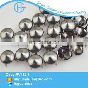 For Bag Can be Customized Design Custom Metal Pyramid thumbnail-1