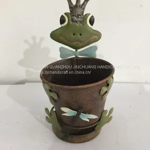 Metal Garden Planter thumbnail-1