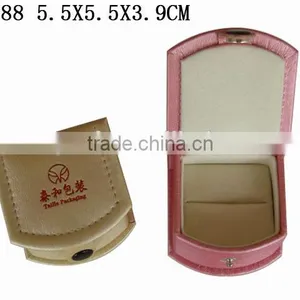 P688 Luxury PU Leather Jewellery Ring Box Packing With Button thumbnail-1