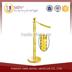 Classic Rope and Post Stanchions thumbnail-1