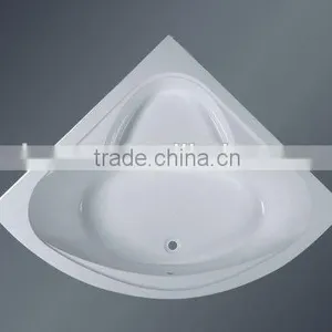 1000mm Acrylic Corner Bathtub thumbnail-2