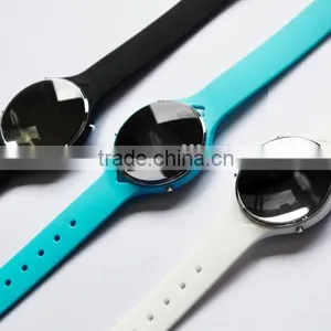 New Smart Bluetooth Watch With Pedometer Phone and Freehand thumbnail-5