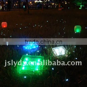 La Solar Ice Glass Brick LED Light, Solar Lawn Light, Solar Garden Outdoor Lighting thumbnail-1