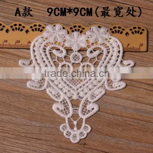 Embroidered Cotton Heart Shaped Lace Collar thumbnail-2