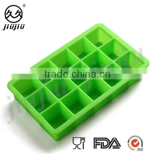 Silicone Ice Cube Tray thumbnail-4