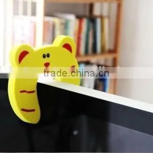 Baby Safety Foam Door Jammer Guard Finger.Protector Stoppers - Animal Designs.H0102 thumbnail-4