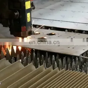 Недорогая стеклянная ограждение с балясандрами из нержавеющей стали. Ручка для лестницы. Произвольный балконный ограждения из закаленного стекла thumbnail-1