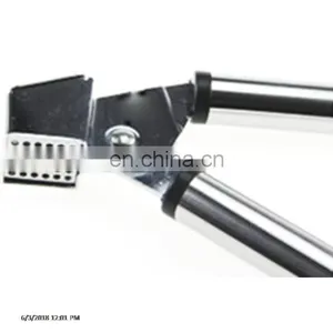 Stainless Steel Kitchen Accessory Garlic Press thumbnail-1