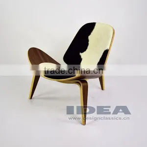 Replica Hans Wegner Lounge Chair - Walnut Shell/ Pony Skin thumbnail-1