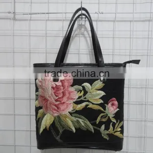 Gone With the Wind , Rose Embroidery Lady Fashion Bag thumbnail-4