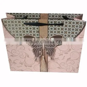 Beautiful Paper Gift Bag With Hand and Nice Butterfly for Decoration thumbnail-1