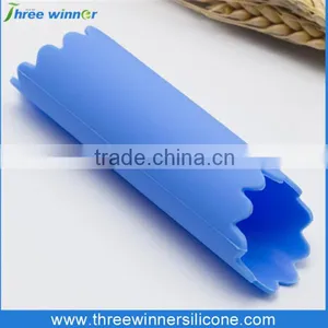 Food Grade Kitchen Tools Eco-friendly Roller Silicone Garlic Peeler thumbnail-5