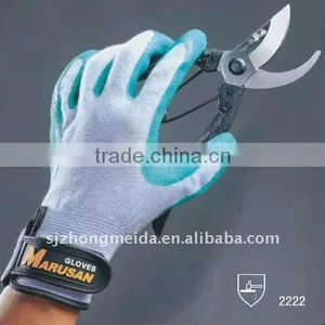13 Gauge Polyester Three Fourth Coated Nitrile Dipped Working Glove thumbnail-1