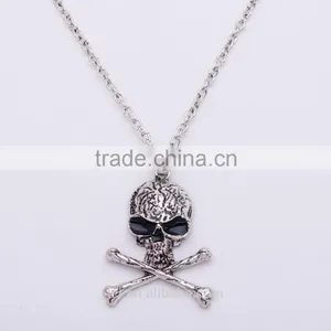 Hiphop Imitation Jewelry Halloween Necklace Punk Skull Pendant With Bone Statment Necklace Sweater Chain Yiwu Factory thumbnail-4