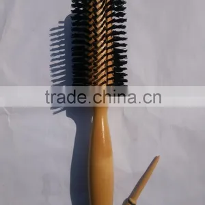 Hot Wooden Nylon Hair Brush thumbnail-2