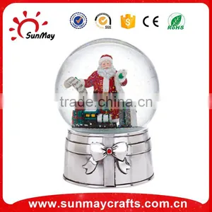 High Quality Custom Made Plastic or Polyresin Snow Globes for Christmas Ornaments thumbnail-4