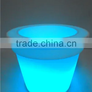 Beautiful Pot Garden Plastic LED Flower Pot thumbnail-2