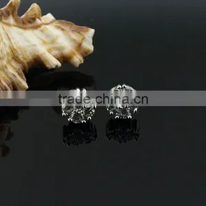 Buy Silver Earrings Online at Discount Price thumbnail-1