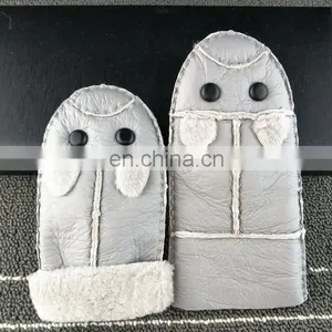 Manufacturer Wholesale Lovely Baby Lambskin Gloves Warm Mittens Fur Gloves thumbnail-2