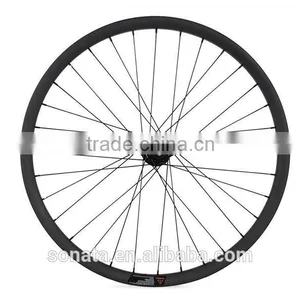 Wholesale Bicycle Part Disc Brake 26 Inch 22mm Clincher Mountain Bike Carbon Wheelset MTB Carbon Wheels thumbnail-3
