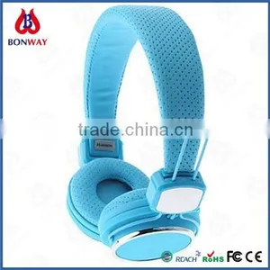 Fashion Stylish Music Headset With Foldable Design for Travelling thumbnail-3