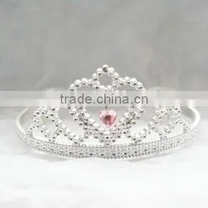 8.5cm High X 12cm Diameter Metallic Silver Heart Plastic Tiaras and Crowns thumbnail-3