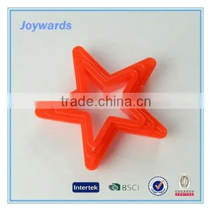 9 Pcs Plastic Cookie Cutter With Different Shapes thumbnail-2