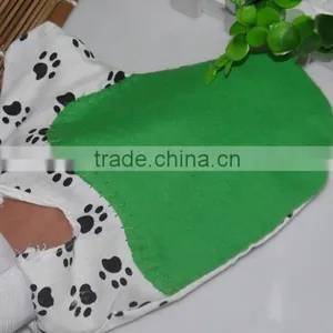 2016 Fine Pet Bathing Glove Made of Polyester thumbnail-2