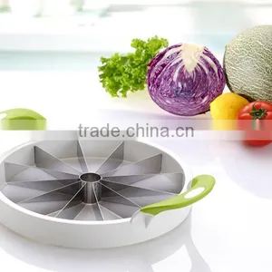 WMC-05 Watermelon Cutter or Divider With Rubber Handle thumbnail-1