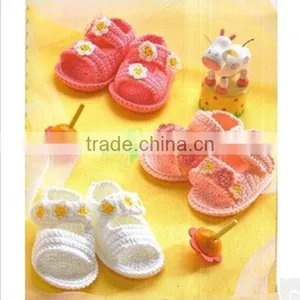 Elegant Nice Design Hot Sales Girl Free Knitting Floral Pattern Sandal Crochet Baby Shoes thumbnail-1