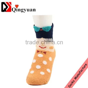 Custom Colourful Lovely Dot Women Fuzzy Terry Warm Thick Cartoon Fluffy Sport Socks thumbnail-2