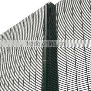 358 Security Fence thumbnail-1