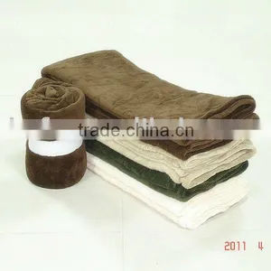 Super Soft Coral Fleece Blanket thumbnail-1