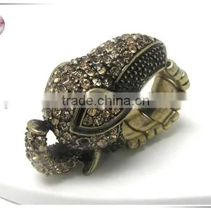 Crystal Deco Elephant Stretch Ring thumbnail-1