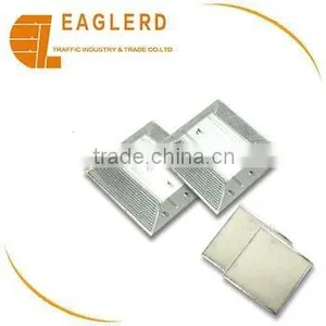 High Reflective New Sand Filled Plastic Reflective Marker thumbnail-1