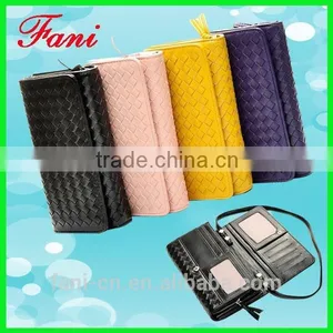 New Arrival Fashion and Elegant Ladies Leather Clutch Purse With Woven Pattern Design thumbnail-1