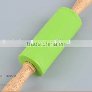 CY133 Wooden Handle Colorful Silicone Rubber Rolling Pins Kitchen Bakeware Tools thumbnail-1