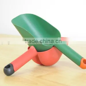 Mini Plastic Post Sand Spade Shovel thumbnail-1