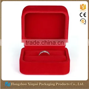 High Quality Double Ring Velvet Box thumbnail-1