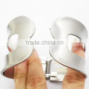 Fashion Wide Cuff Bangle High Quality Alloy Cuff Bangles thumbnail-2