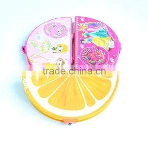 Marker Pen Drawing Set With Half Moon Shape thumbnail-2
