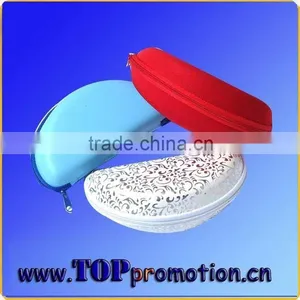 Car Sunglasses Case thumbnail-1