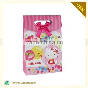 Wholesale Luxury Printed Custom Design Birthday Baby Gift Bags thumbnail-3