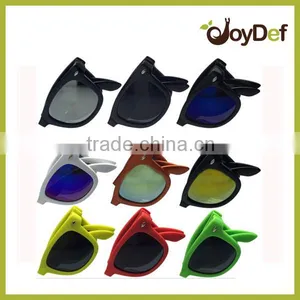 The Popular Outdoor Unisex Stylish Design Folding Retro Natural Price Polarized Sunglasses Foldable Sunglasses thumbnail-1