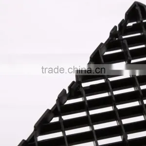 Heavy Duty 18mm Thickness PP Interlocking Plastic Garage Floor Tiles for Car Show thumbnail-6