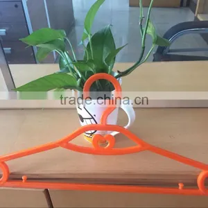 C03#High Quality Plastic Clothes Hangers/Manufacturer Provide Plastic Clothes Hanger With Competitive Price thumbnail-1