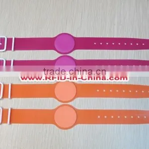 T5577/TK4100 RFID Green Wristbands for Festival Events/Party thumbnail-1