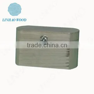 Natural Color Wooden Oval Shape Box With Locked Cover thumbnail-2
