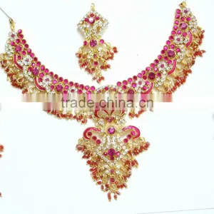 Gold Indian Jewelry thumbnail-1